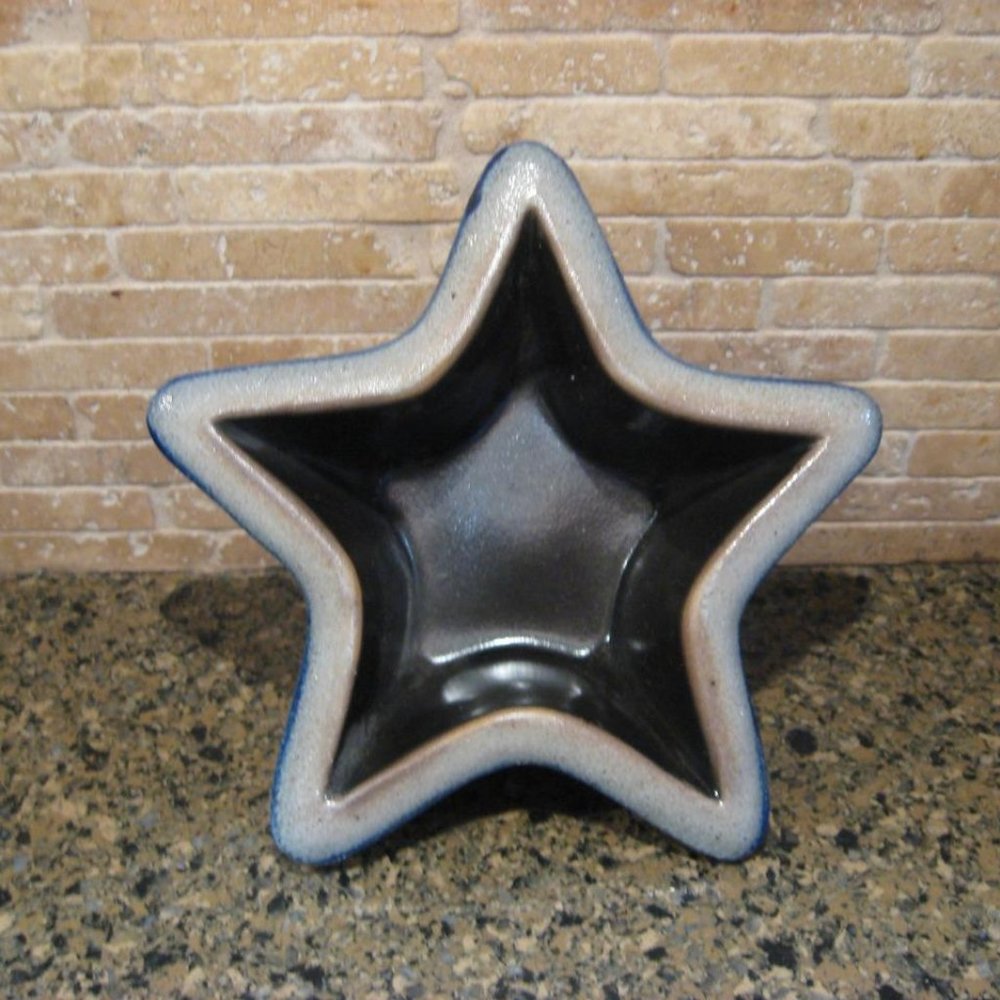 ROWE POTTERY WORKS SMALL STAR DISH
